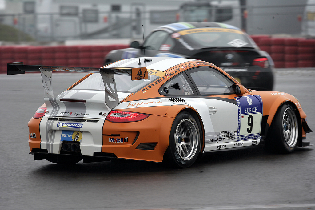 Porsche 911 GT3 R Hybrid 2.0