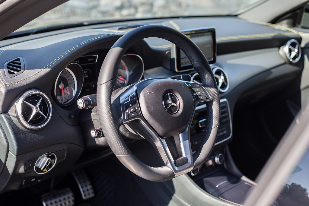 Mercedes-Benz CLA салон