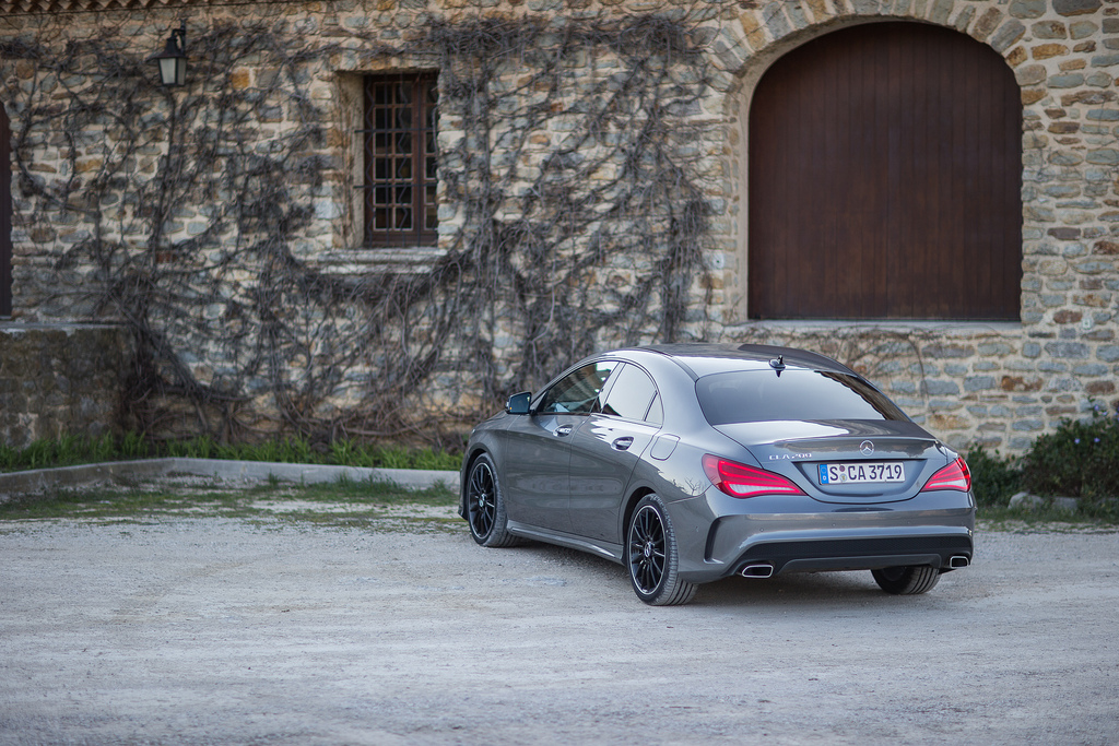 Mercedes-Benz CLA