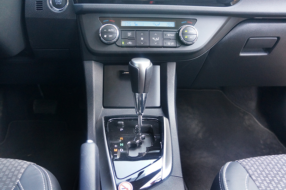 Новая Toyota Corolla 2013 тест-драйв