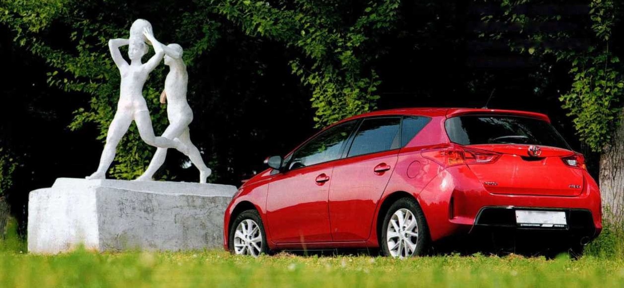 Сравнение VW Golf, Skoda Octavia, Ford Focus, Seat Leon, Toyota Auris и Opel Astra