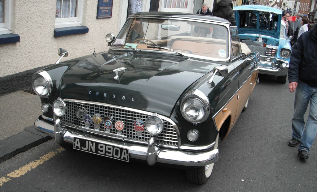 FORD CONSUL