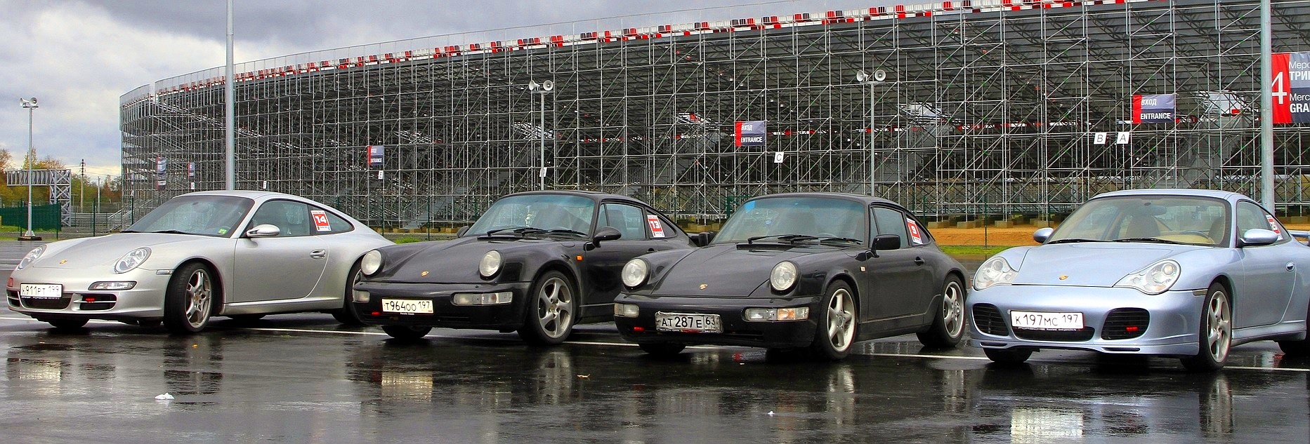 Porsche 911 на треке Moscow Raceway