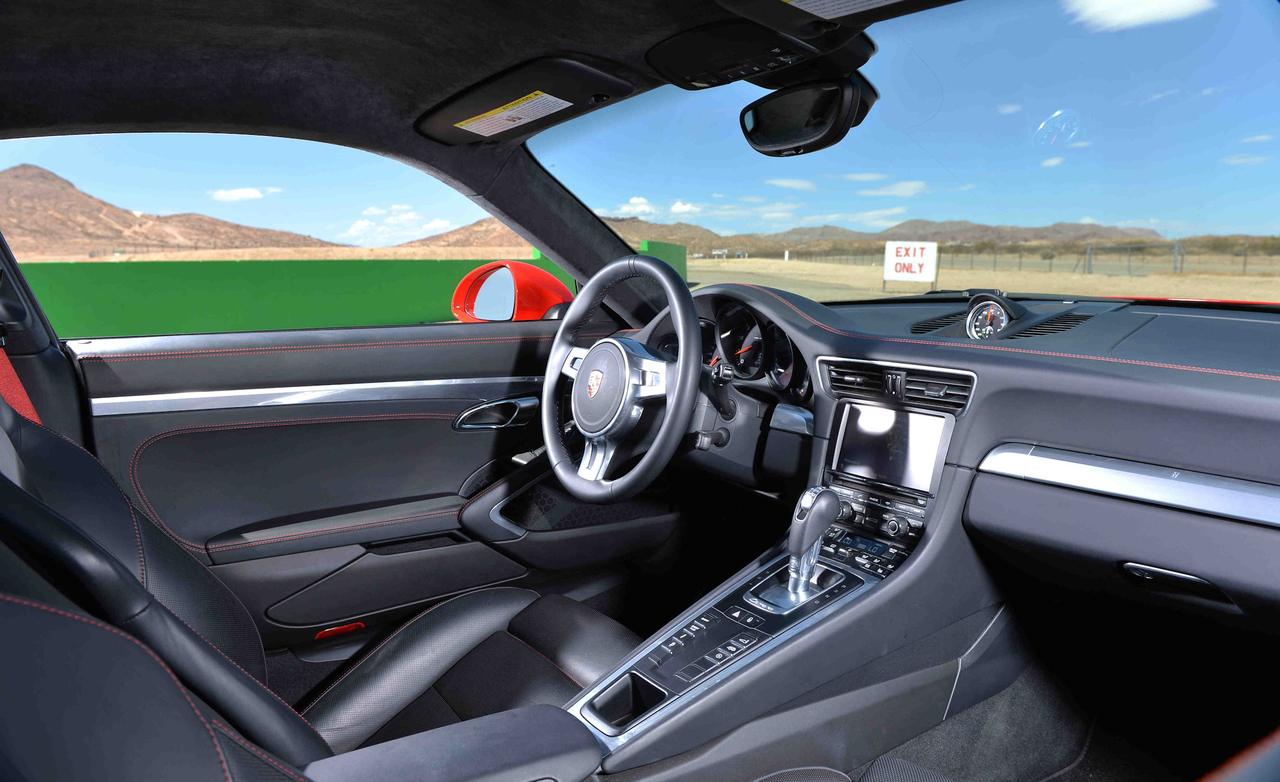Porsche 911 Carrera S 991 салон