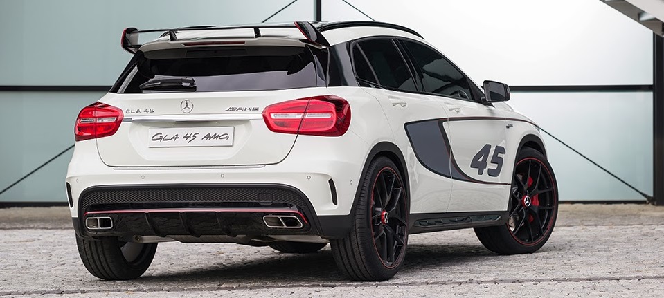 Спортивный кроссовер Mercedes-Benz GLA 45 AMG