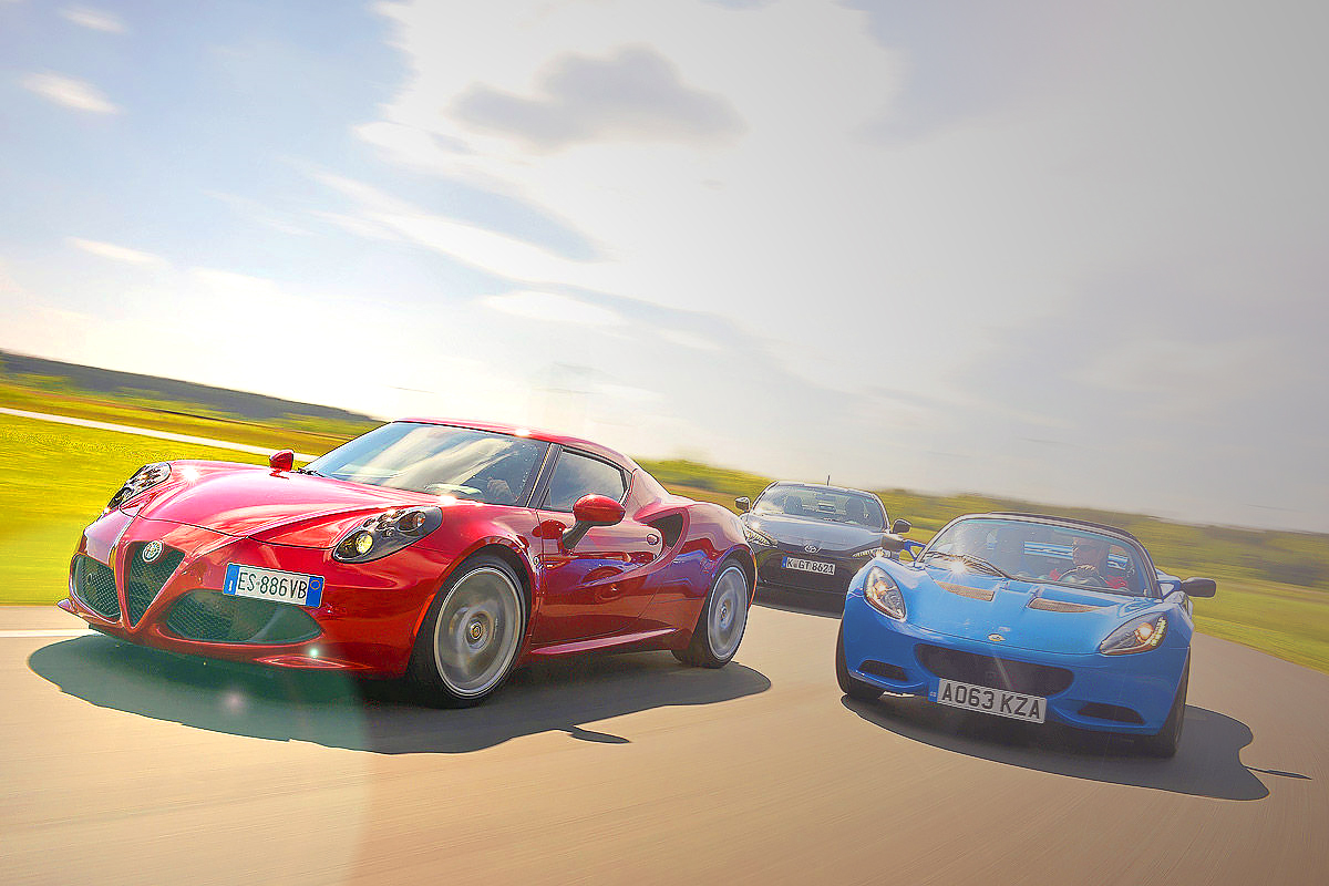 Alfa Romeo 4C против Lotus Elise и Toyota GT 86