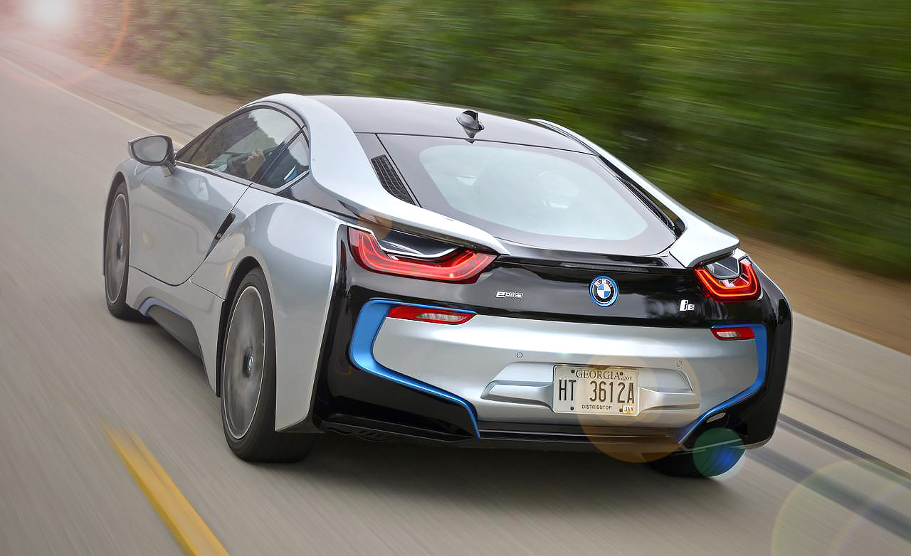 Тест-драйв BMW i8 на полном ходу