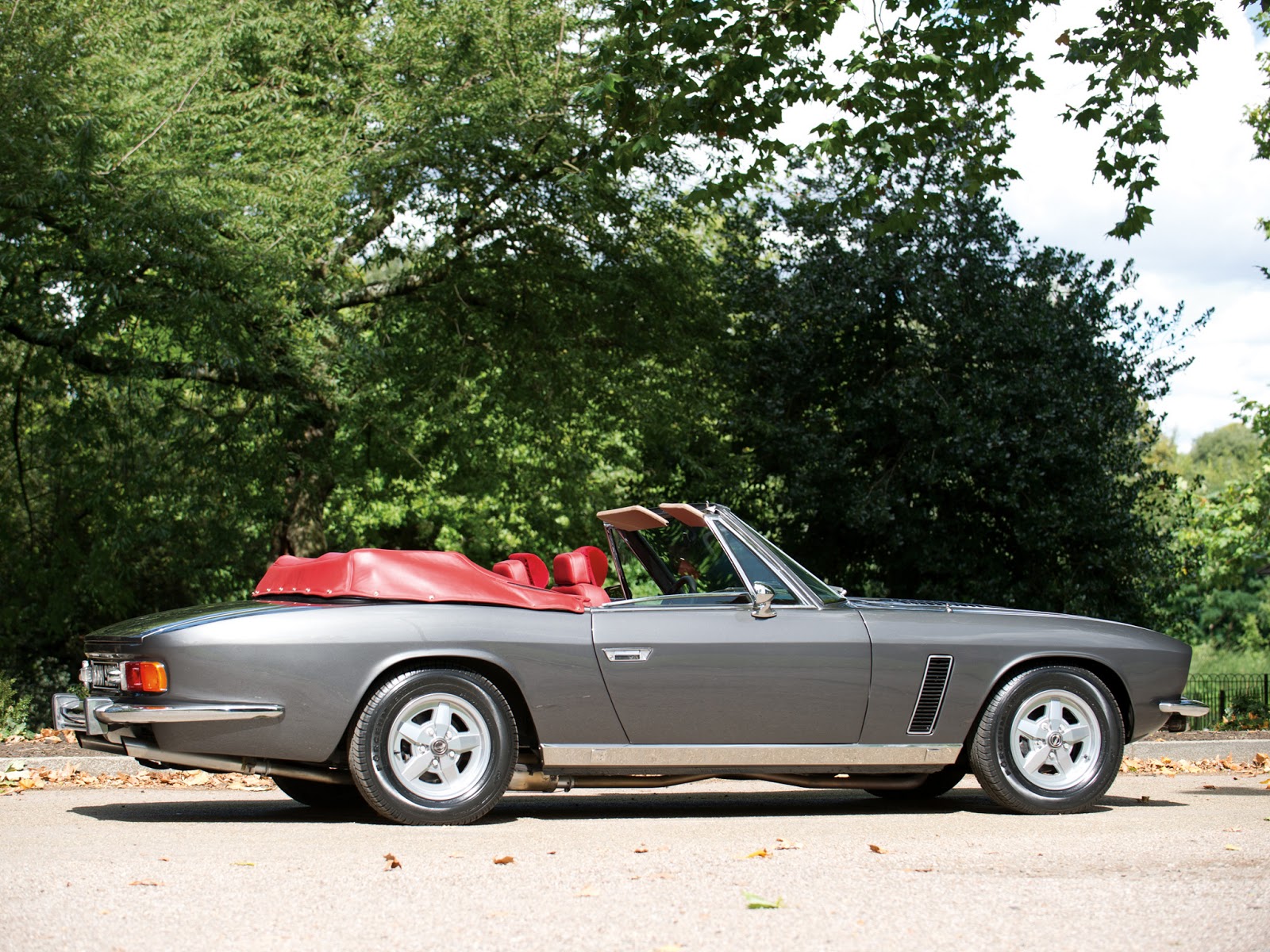 Jensen Interceptor MkIII Convertible 7.2 road test