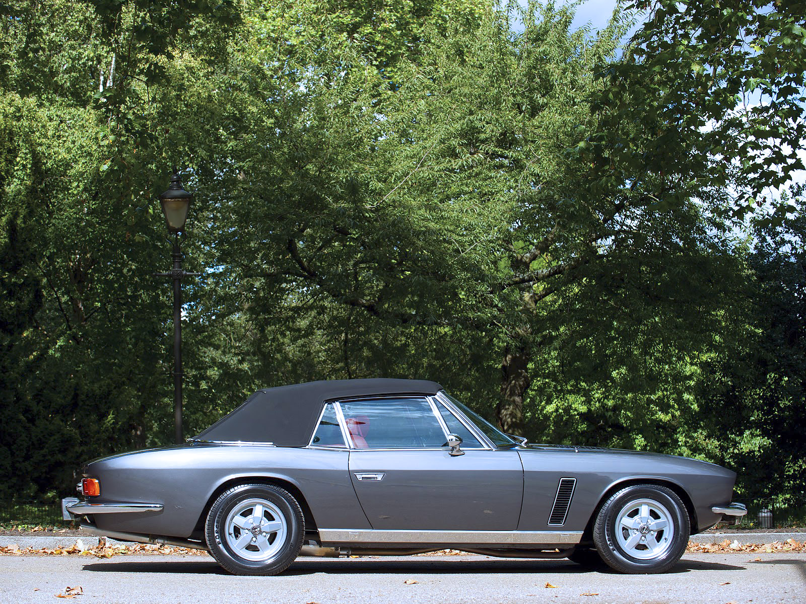 Jensen Interceptor MkIII Convertible 7.2 road test