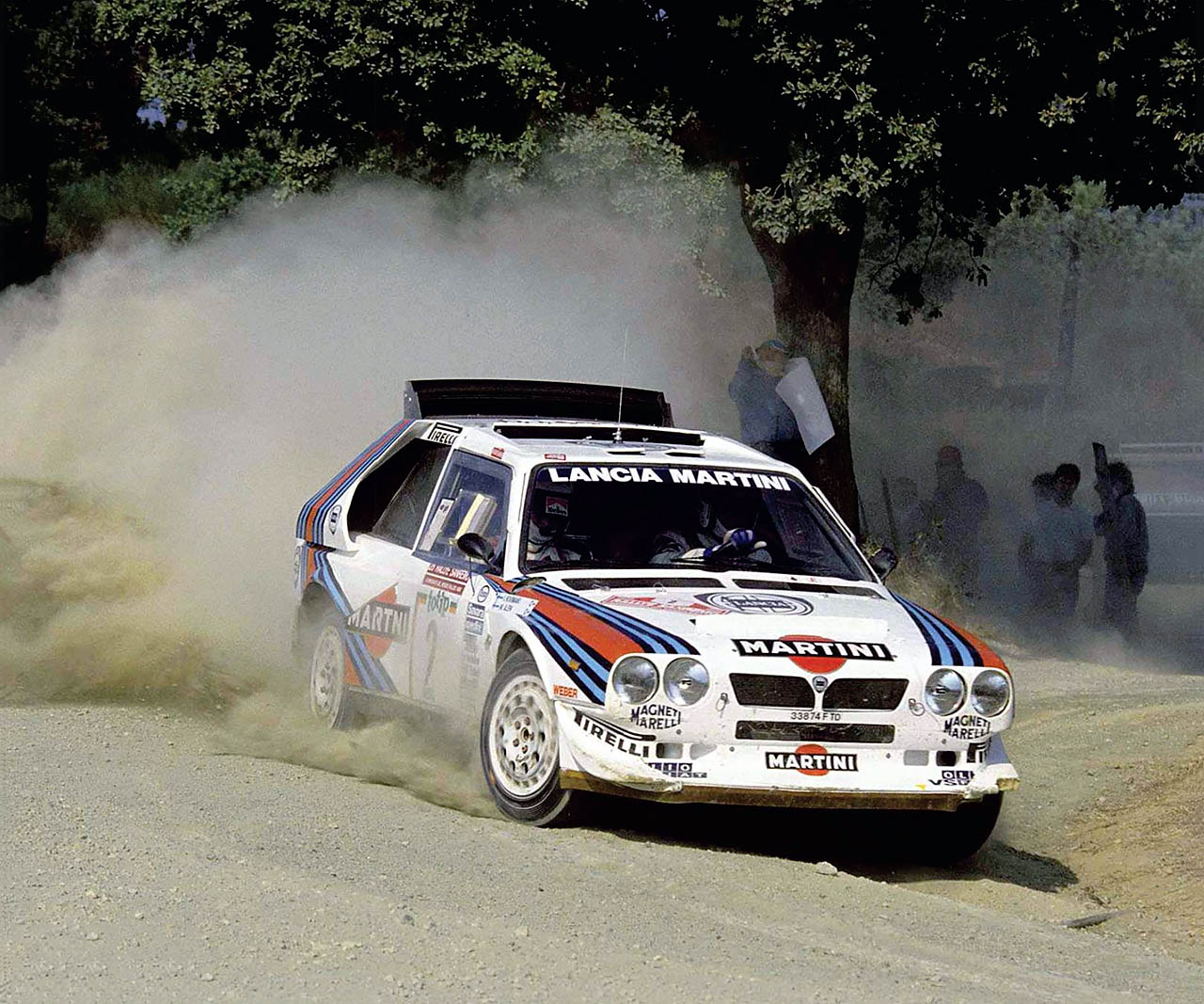 Lancia's successor to its 2WD 037 was the 4WD Delta S4