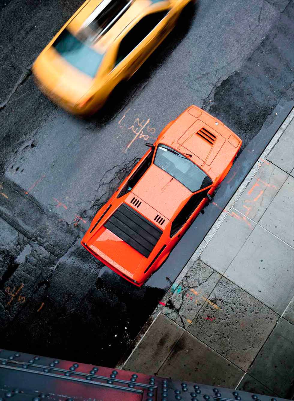 1981 BMW M1 E26 on New York’s streets driven