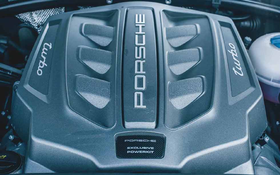 2019 Porsche Macan Performance Package Type 95B engine