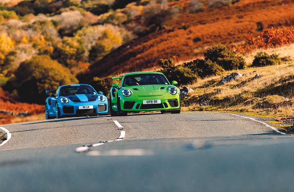 2018 Porsche 911 GT2 RS 991.2 vs. 911 GT3 RS 991.2 