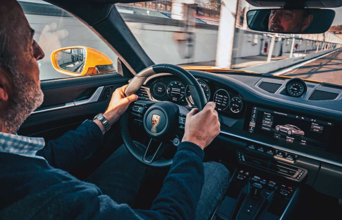 2020 Porsche 911 Carrera S 992