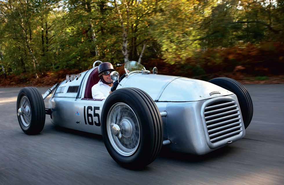 Standard-engined RA Vanguard - James Mann/The Roaring Season