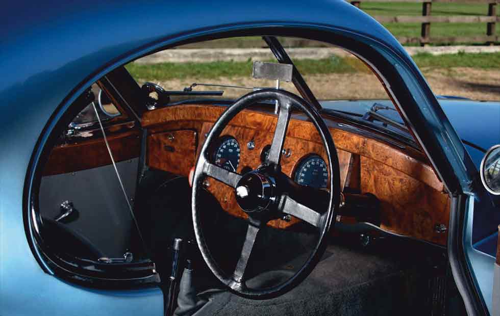 1952 Jaguar XK120 FHC - road test