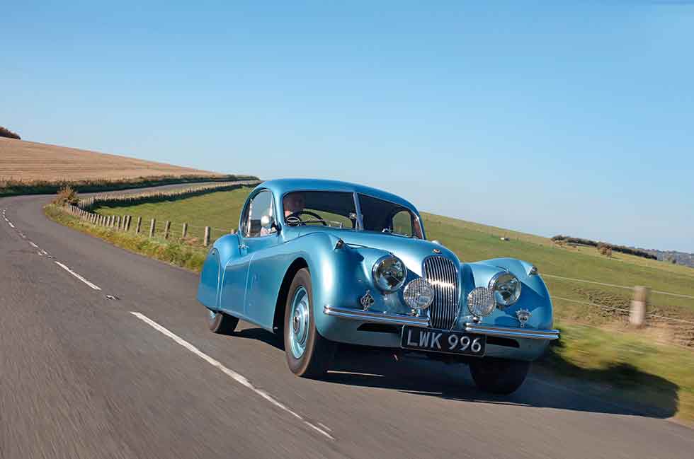 1952 Jaguar XK120 FHC - road test