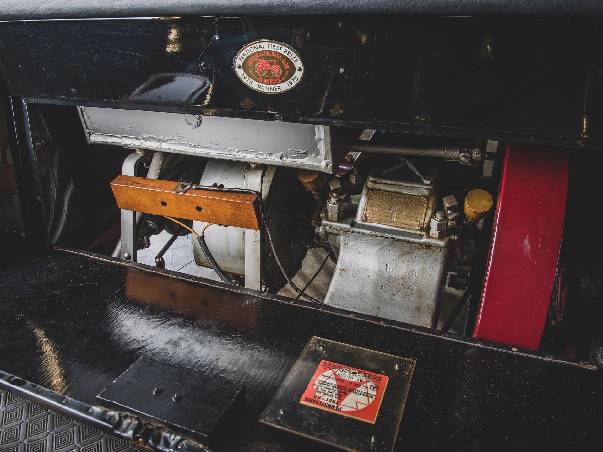 1903 Cadillac Rear-Entrance Tonneau