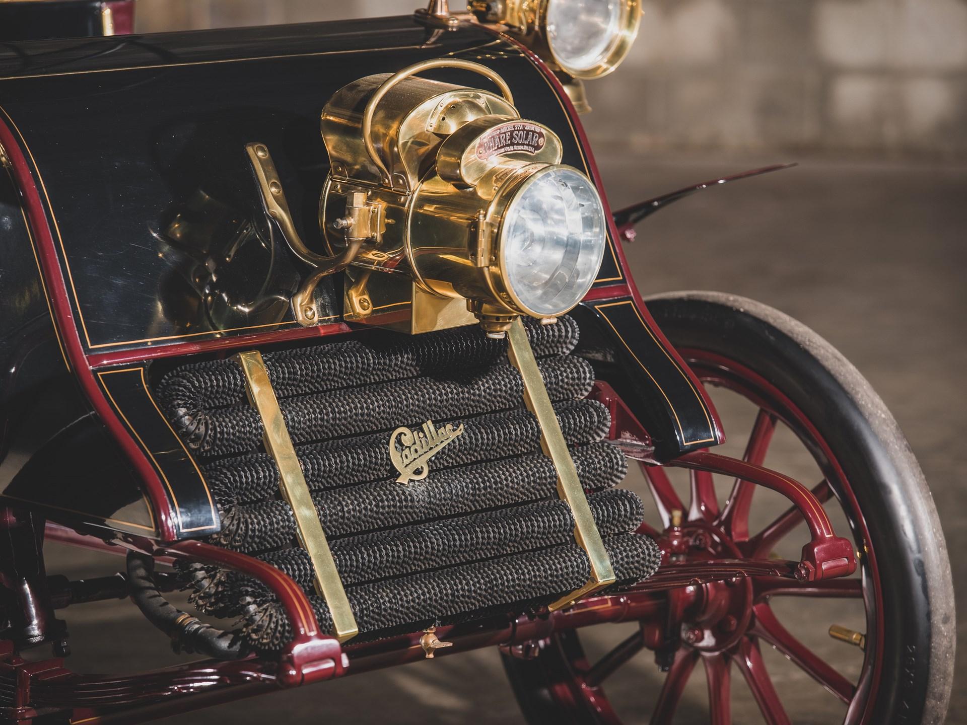 1903 Cadillac Rear-Entrance Tonneau