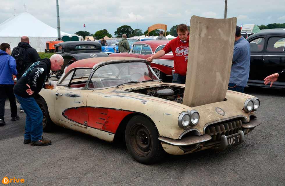 Anglo-American Survivor - 1959 Chevrolet Corvette