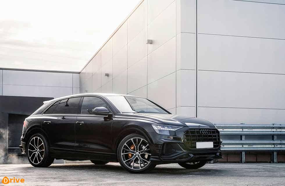 STERLING AUTOMOTIVE: AUDI Q8 3.0 TDI 50 Tiptronic Quattro £63,995
