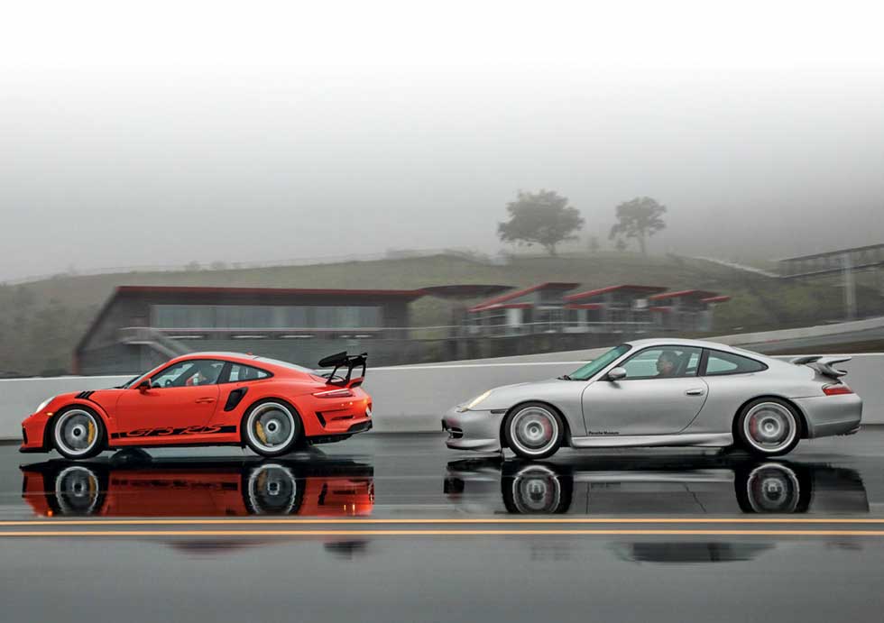 1999 Porsche 911 GT3 996.1 vs. 2018 Porsche 911 GT3 RS 991.2 - comparison road test - classic vs. modern