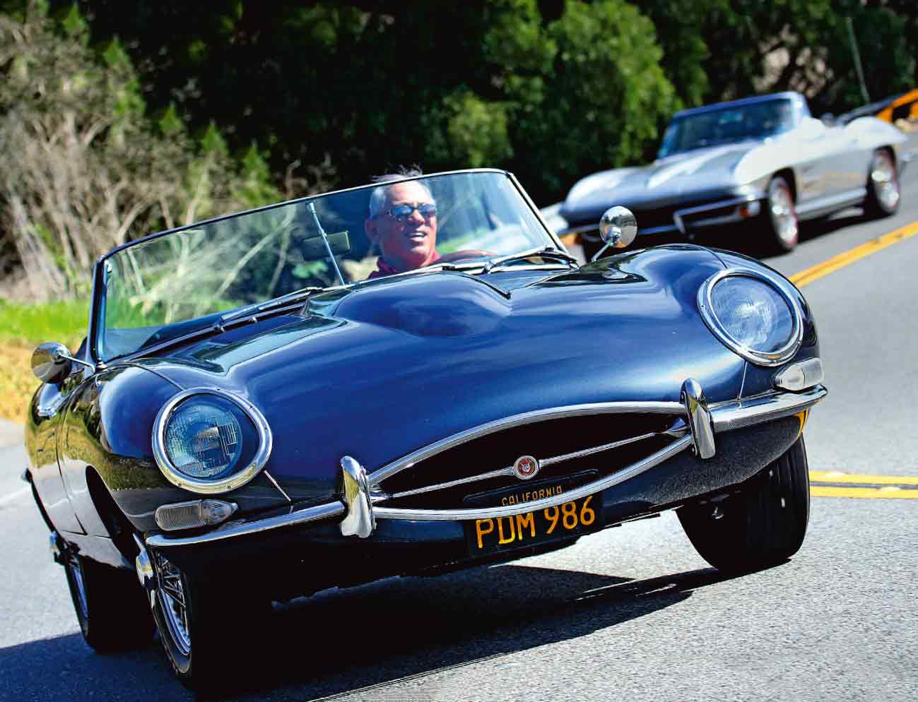 1963 Chevrolet Corvette Sting Ray C2 vs. 1961 Jaguar E-Type 3.8 S1 - comparison road test