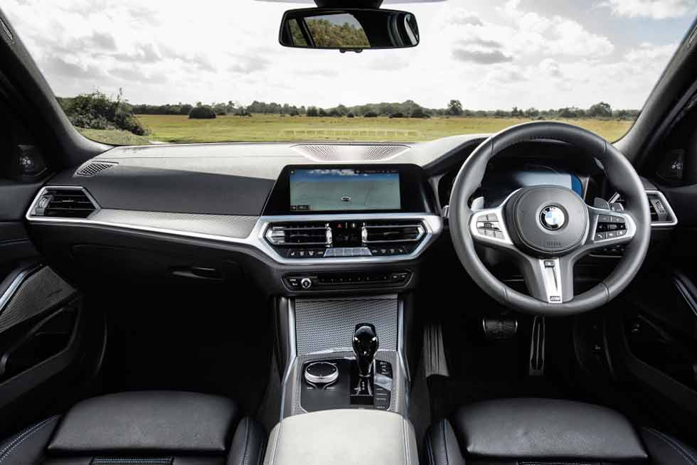 BMW 330i Touring M Sport G21